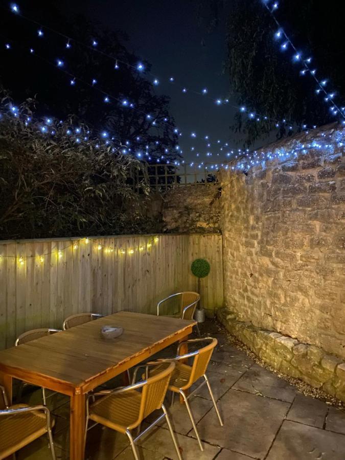 Burgess Yard 2-Bedroom Cottage, Bath Kültér fotó