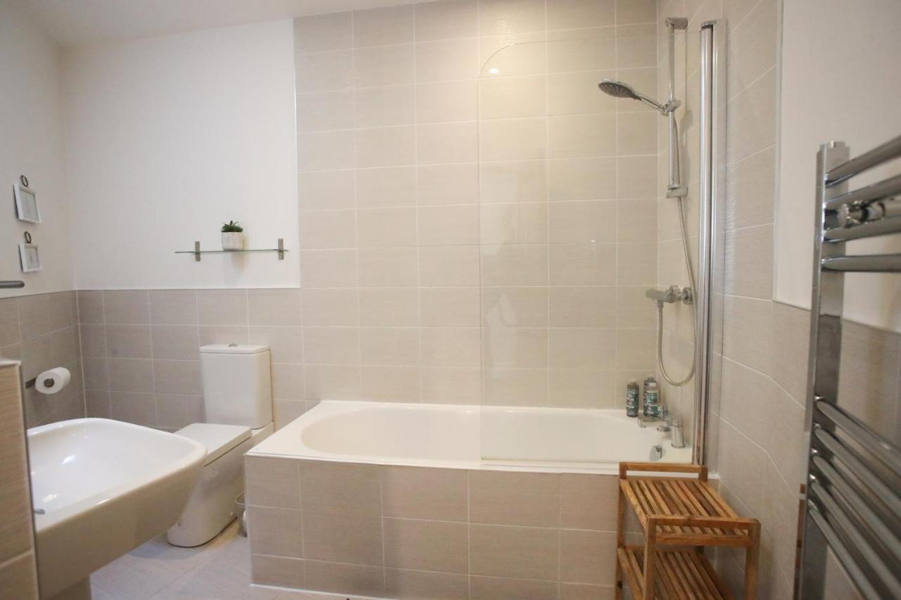 Burgess Yard 2-Bedroom Cottage, Bath Kültér fotó