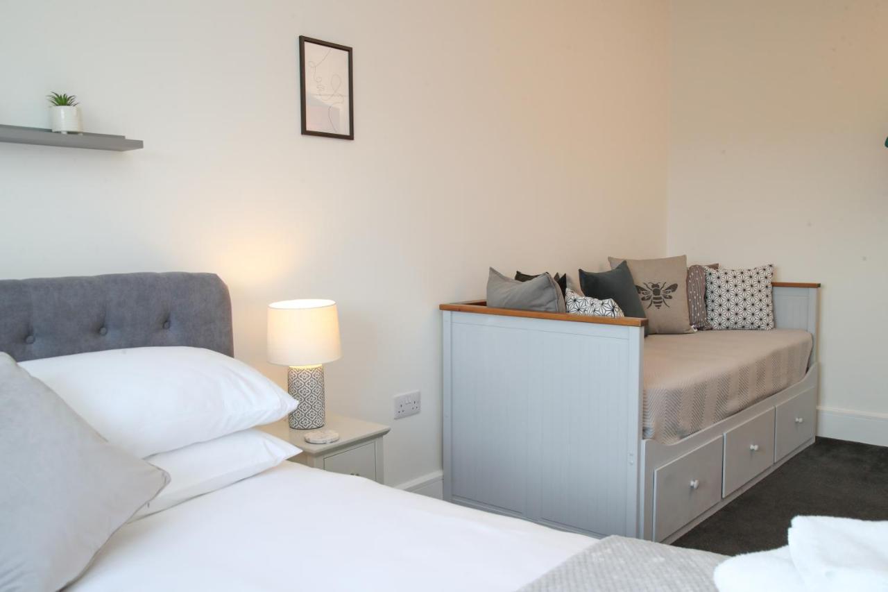 Burgess Yard 2-Bedroom Cottage, Bath Kültér fotó