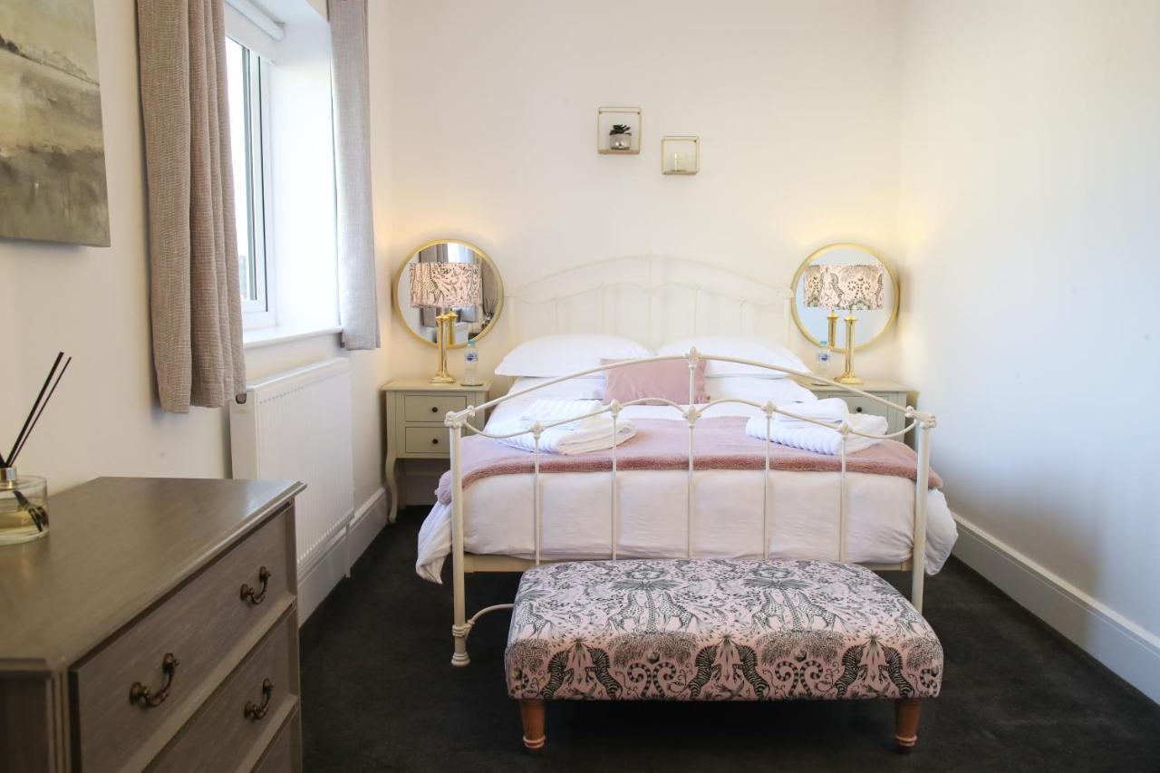 Burgess Yard 2-Bedroom Cottage, Bath Kültér fotó